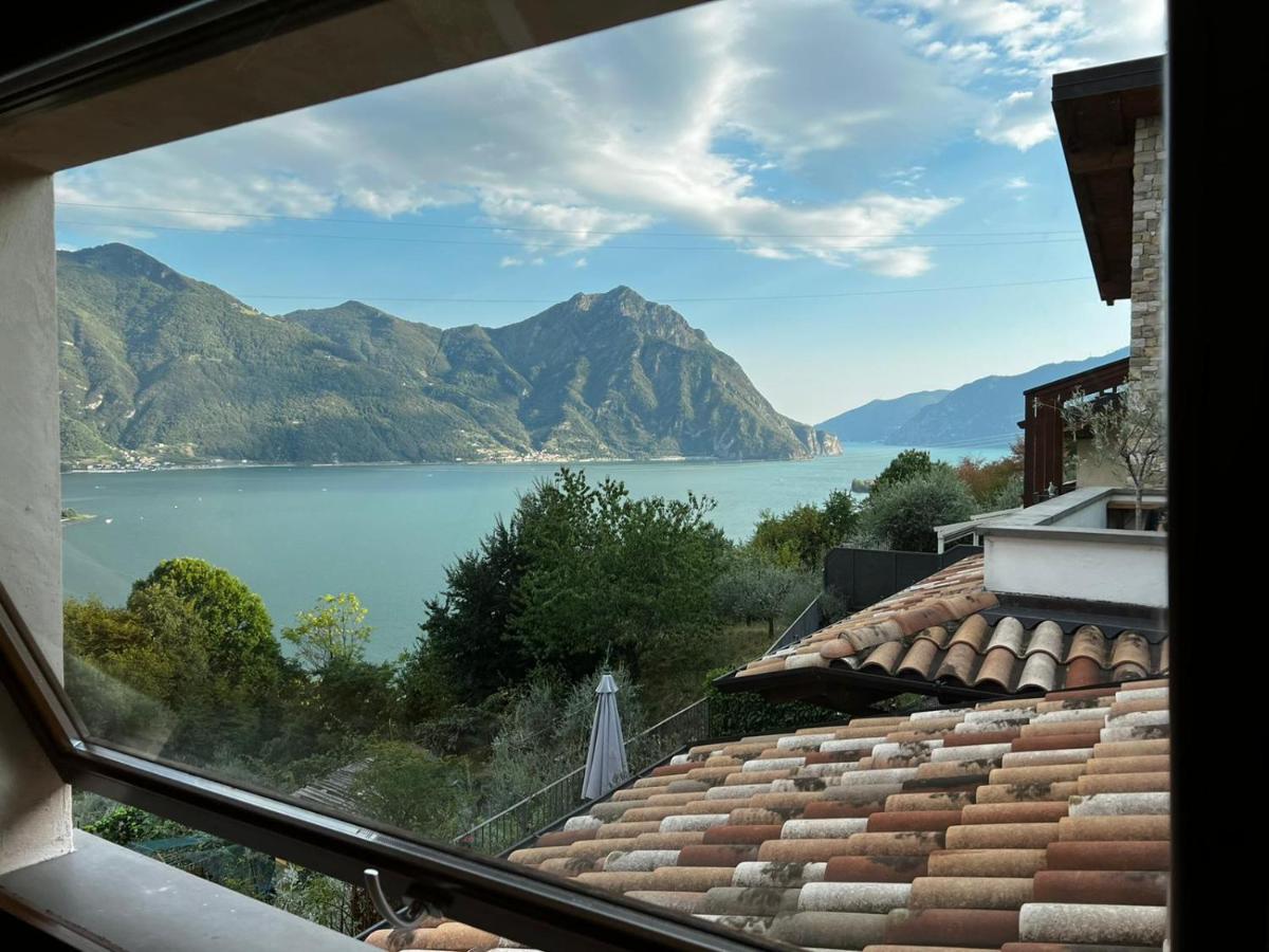 Iseo Lake Villa Con Vista Lago E Piscina Costa Volpino Exterior foto