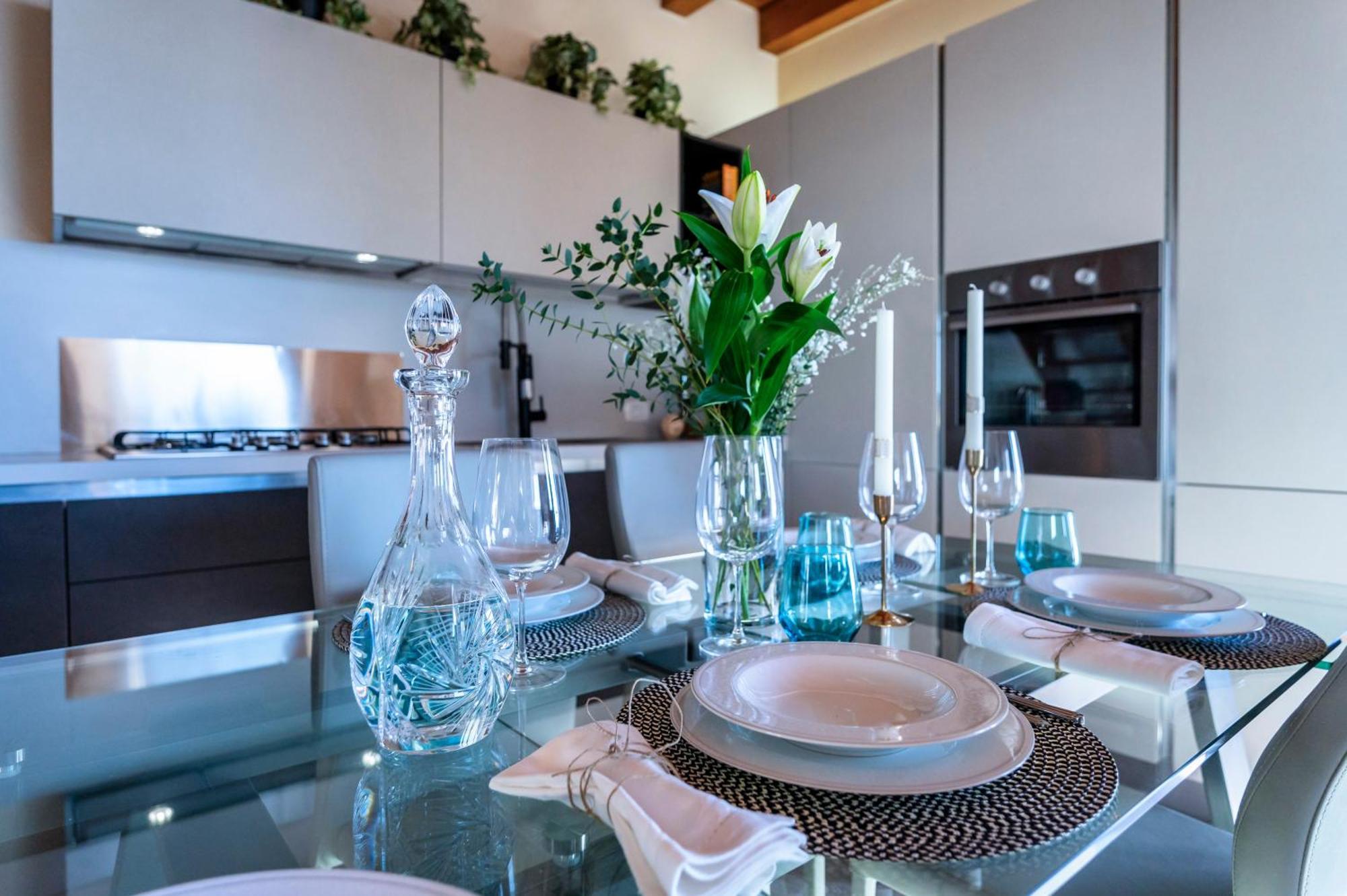 Iseo Lake Villa Con Vista Lago E Piscina Costa Volpino Exterior foto